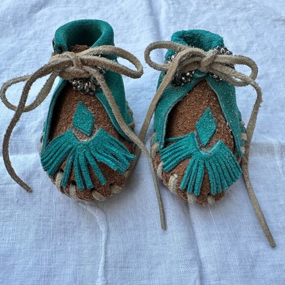 Hand Sewn Turquoise Deer Hide Baby Moccasins - Picture 4 of 16